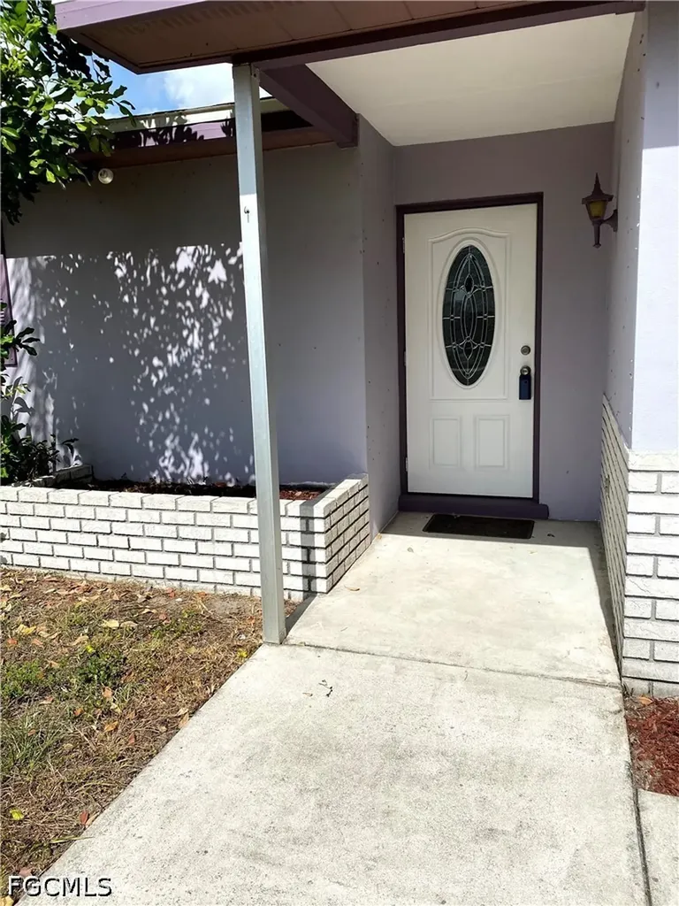 17 Illinois Road Lehigh Acres FL 33936