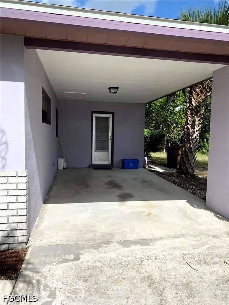 17 Illinois Road Lehigh Acres FL 33936