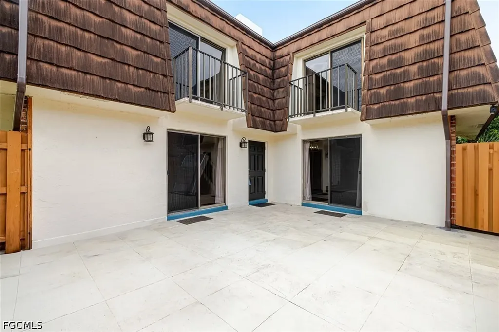 1418 Park Shore Circle Fort Myers FL 33901