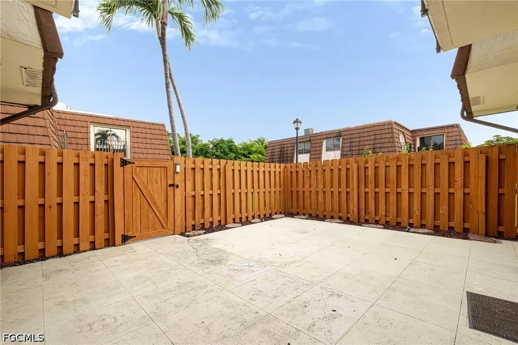 1418 Park Shore Circle Fort Myers FL 33901