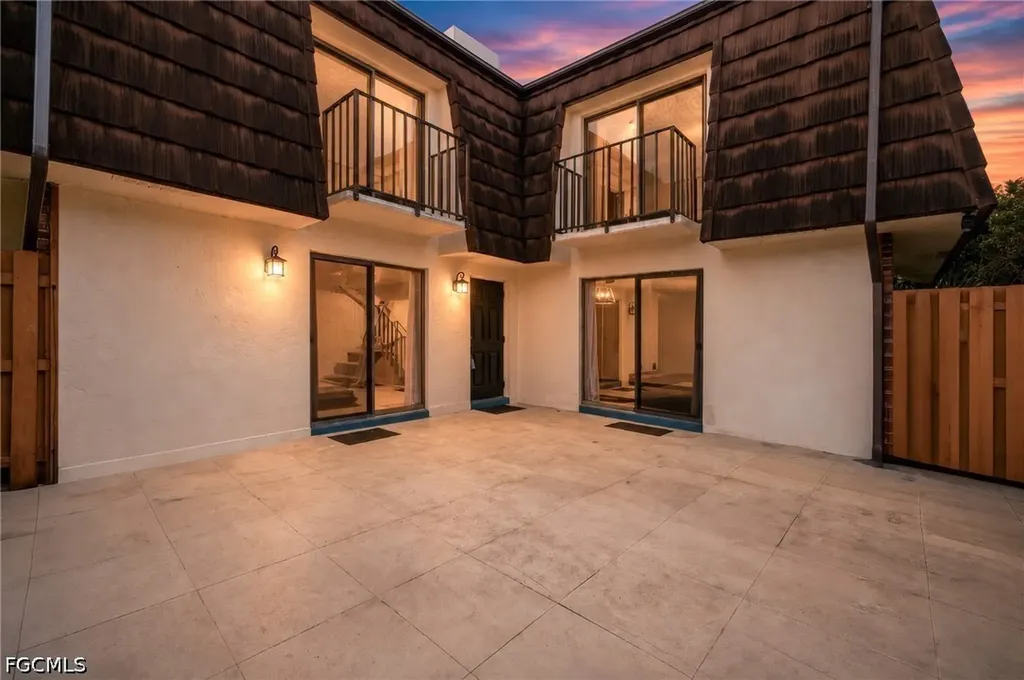 1418 Park Shore Circle Fort Myers FL 33901
