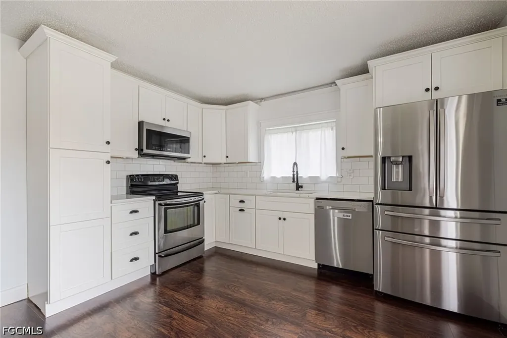 1418 Park Shore Circle Fort Myers FL 33901