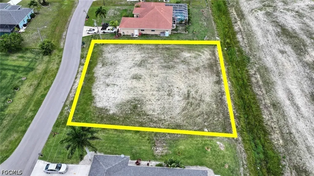 2205 NW 26th Place Cape Coral FL 33993