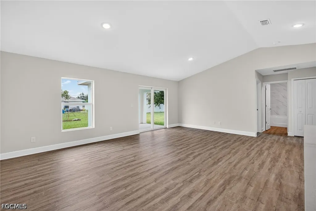 2006 NW 16th Place Cape Coral FL 33993