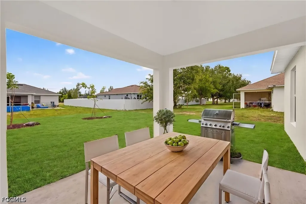 2006 NW 16th Place Cape Coral FL 33993