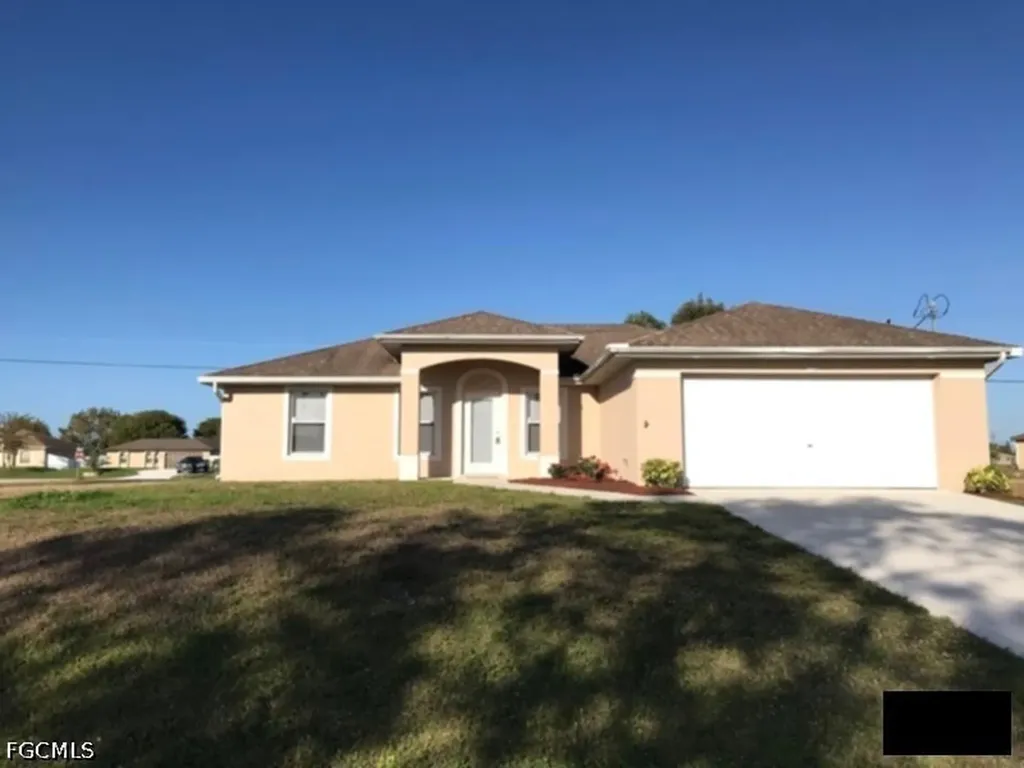 1140 NW 1st Avenue Cape Coral FL 33993