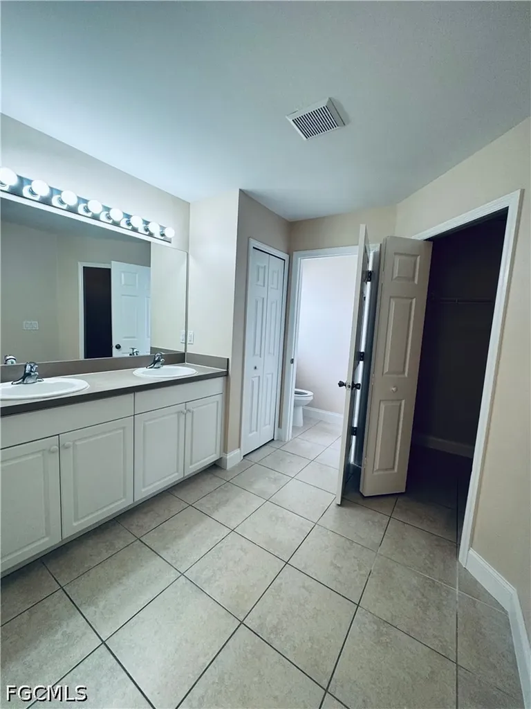 1140 NW 1st Avenue Cape Coral FL 33993