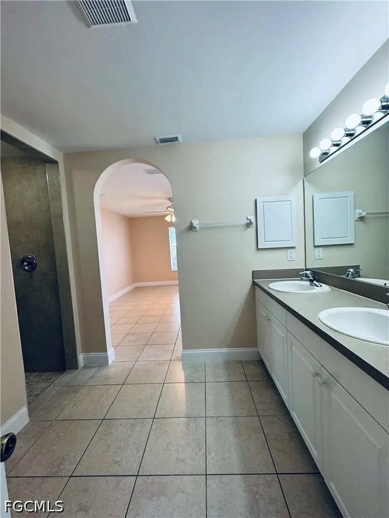 1140 NW 1st Avenue Cape Coral FL 33993