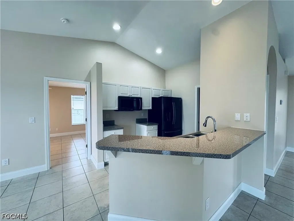 1140 NW 1st Avenue Cape Coral FL 33993