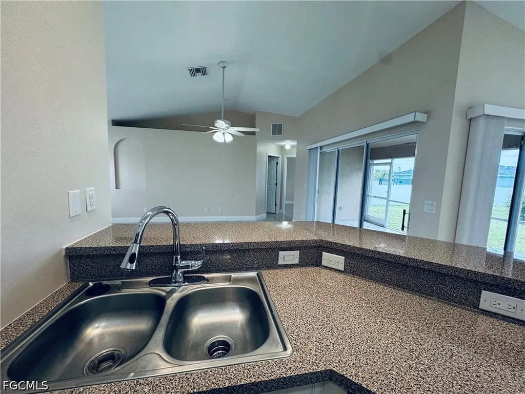 1140 NW 1st Avenue Cape Coral FL 33993