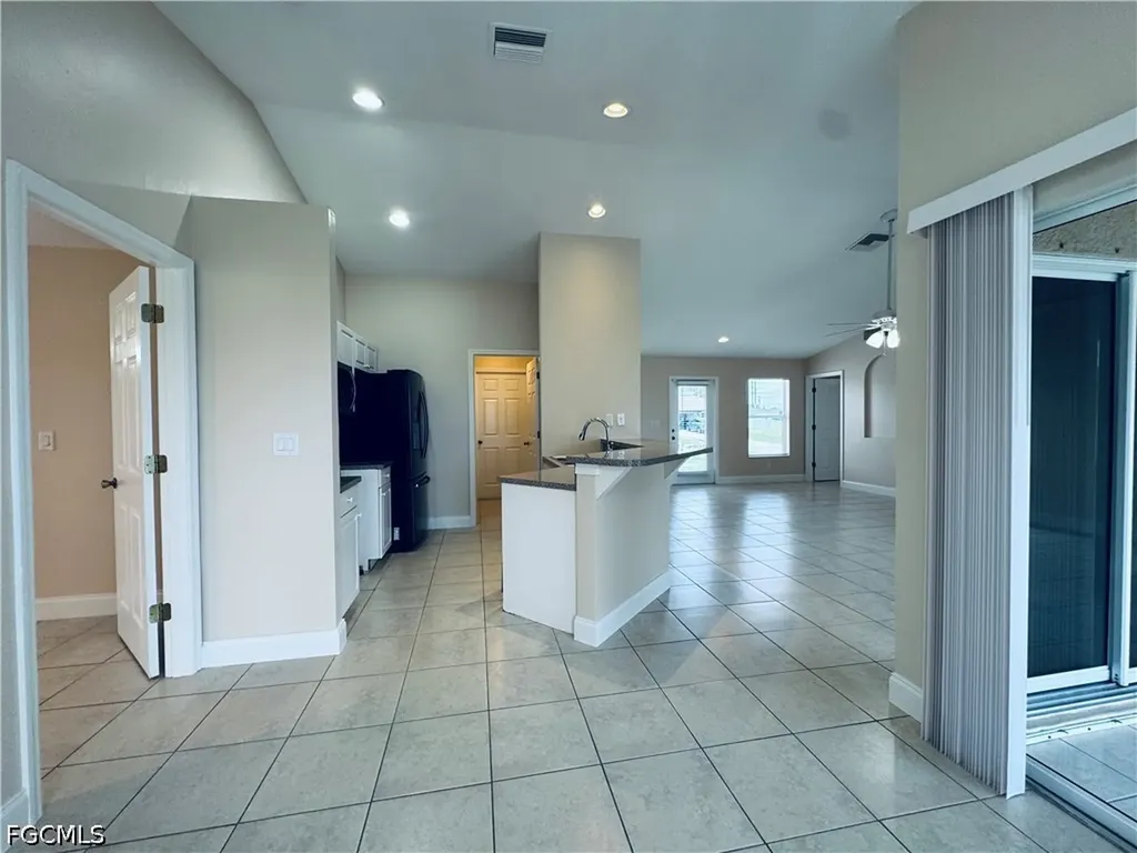 1140 NW 1st Avenue Cape Coral FL 33993