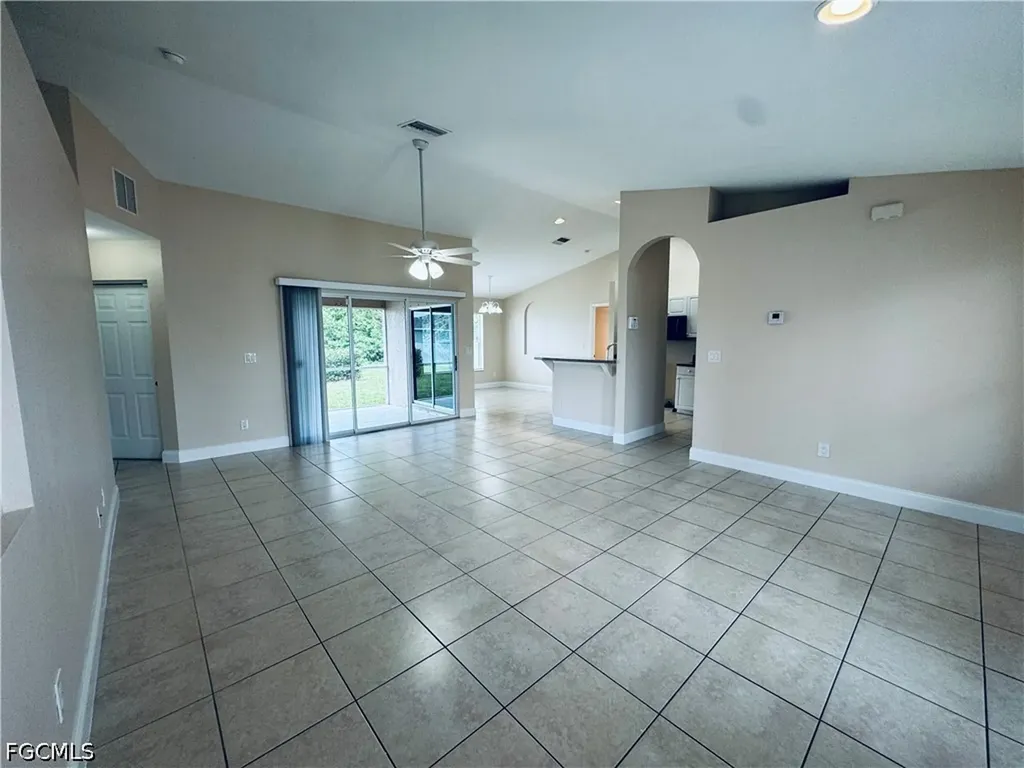 1140 NW 1st Avenue Cape Coral FL 33993