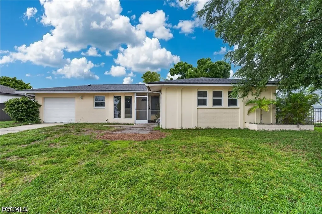 Cape Coral FL, 1129 SE 18th Terrace
