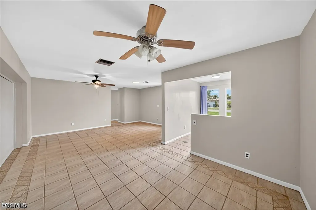 1129 SE 18th Terrace Cape Coral FL 33990