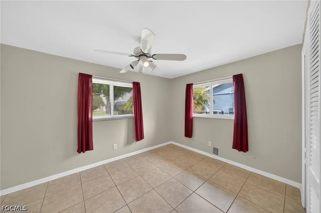 1129 SE 18th Terrace Cape Coral FL 33990