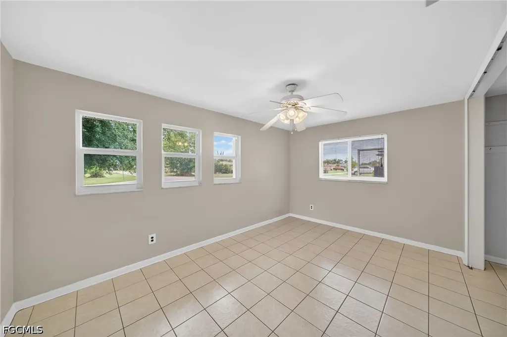 1129 SE 18th Terrace Cape Coral FL 33990