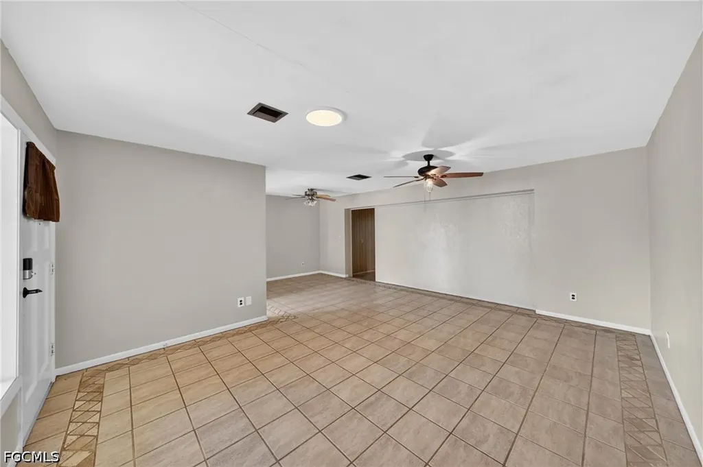 1129 SE 18th Terrace Cape Coral FL 33990