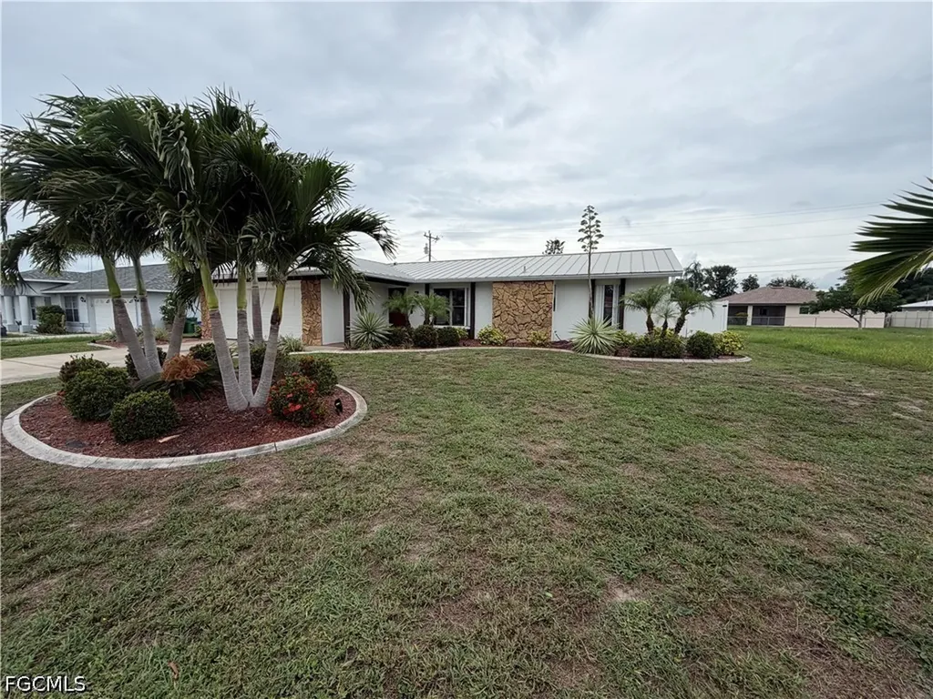 2121 SE 1st Terrace Cape Coral FL 33990