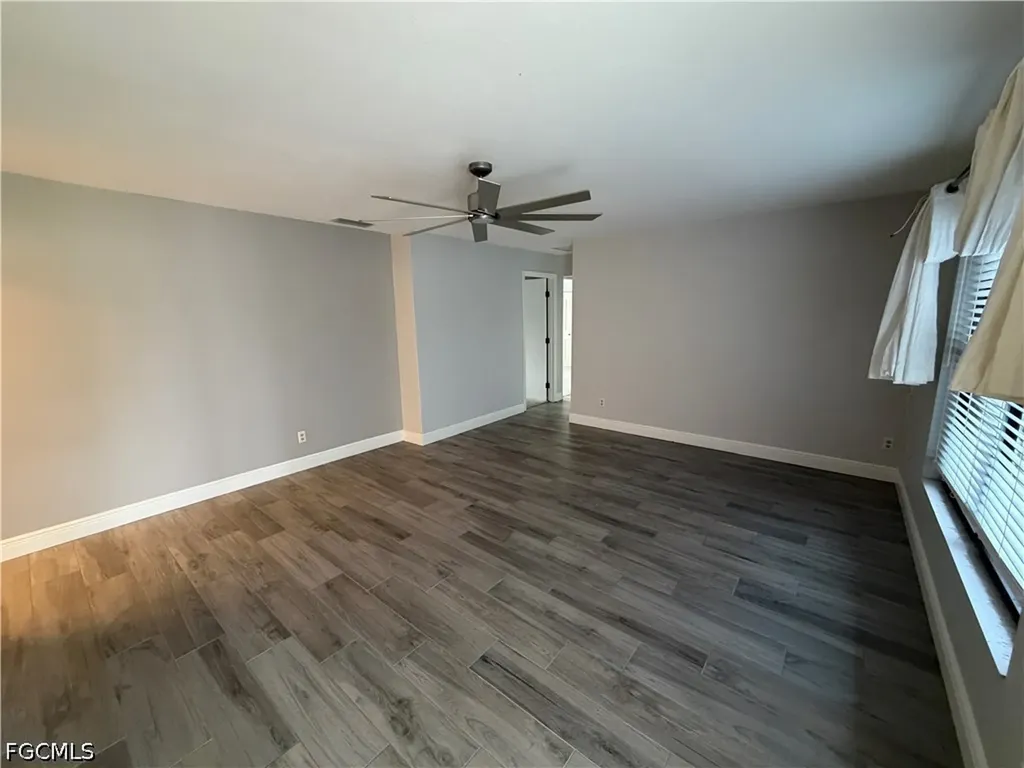 2121 SE 1st Terrace Cape Coral FL 33990