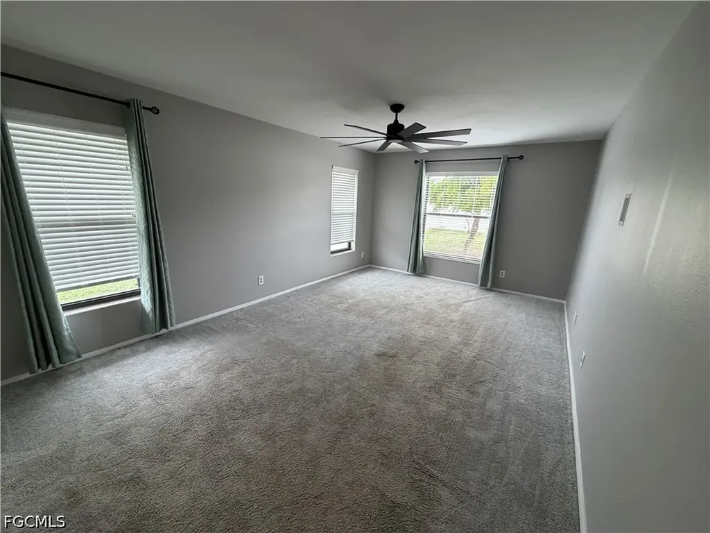 2121 SE 1st Terrace Cape Coral FL 33990