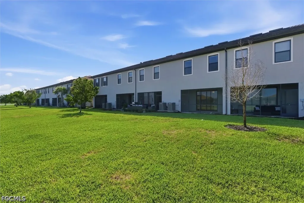 14128 Pine Lodge Lane Fort Myers FL 33913