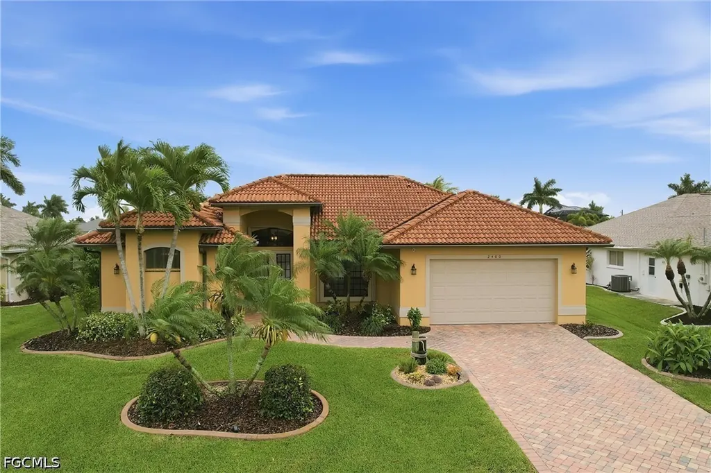 2400 SW 39th Terrace Cape Coral FL 33914