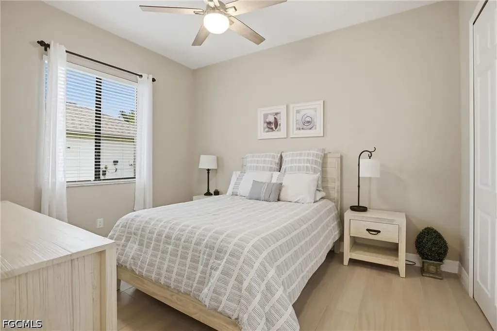 2400 SW 39th Terrace Cape Coral FL 33914