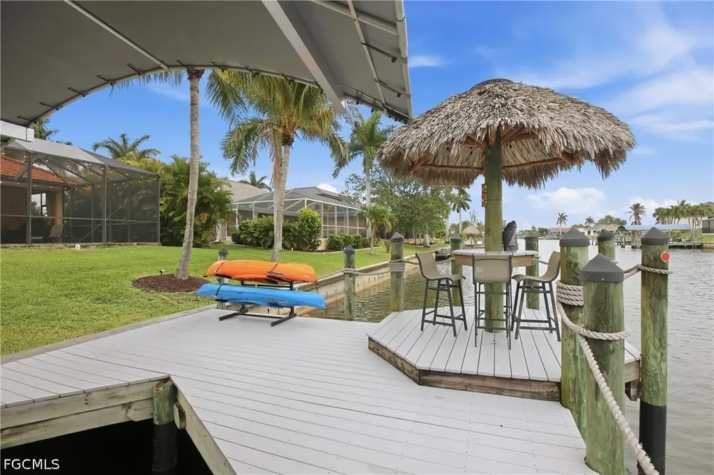2400 SW 39th Terrace Cape Coral FL 33914