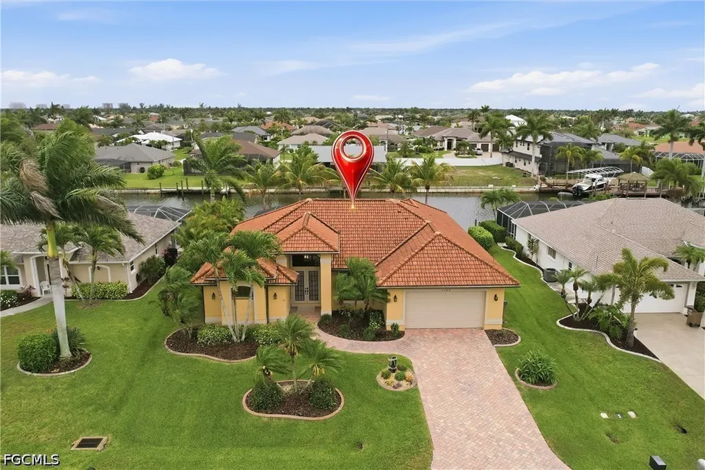 2400 SW 39th Terrace Cape Coral FL 33914