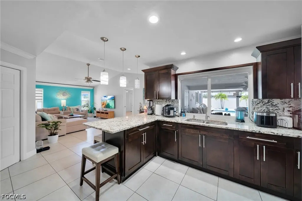 3221 SW 11th Place Cape Coral FL 33914