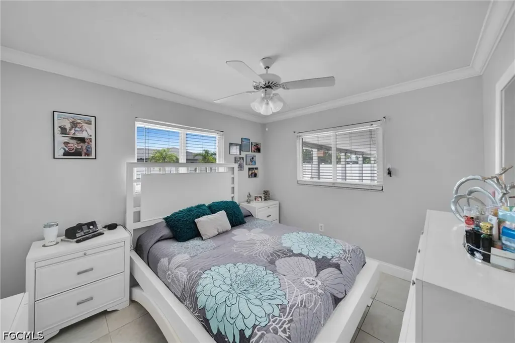 3221 SW 11th Place Cape Coral FL 33914
