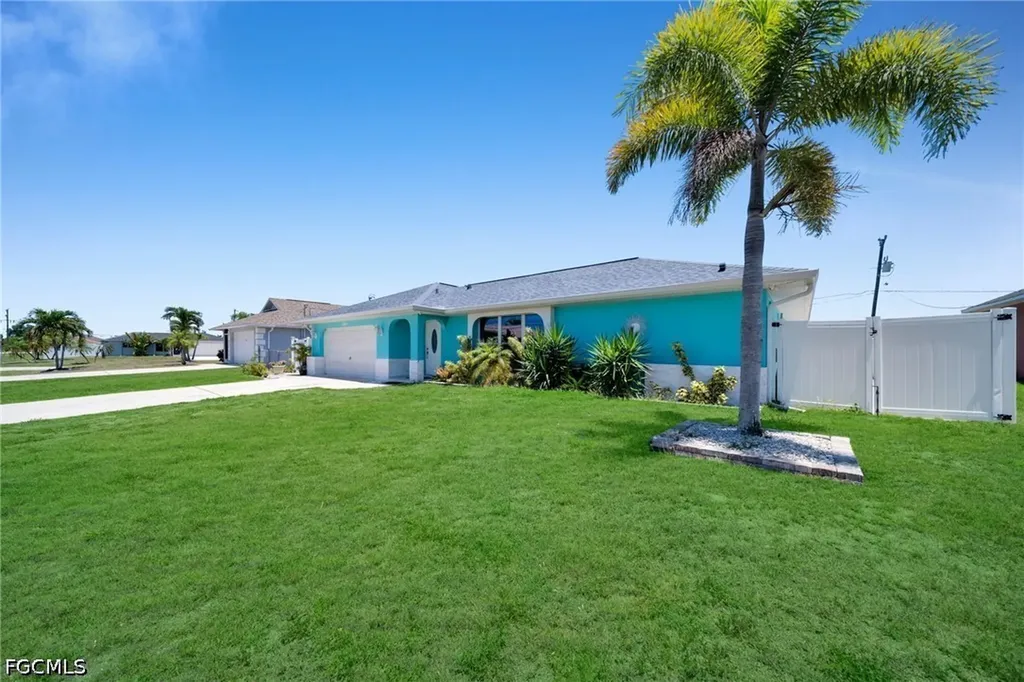 3221 SW 11th Place Cape Coral FL 33914