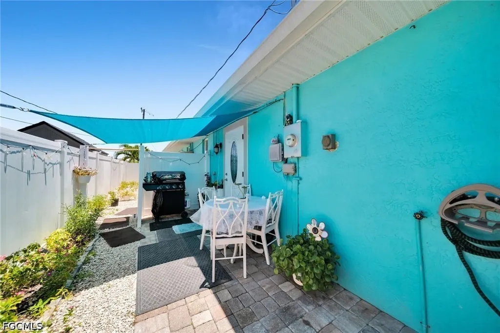 3221 SW 11th Place Cape Coral FL 33914