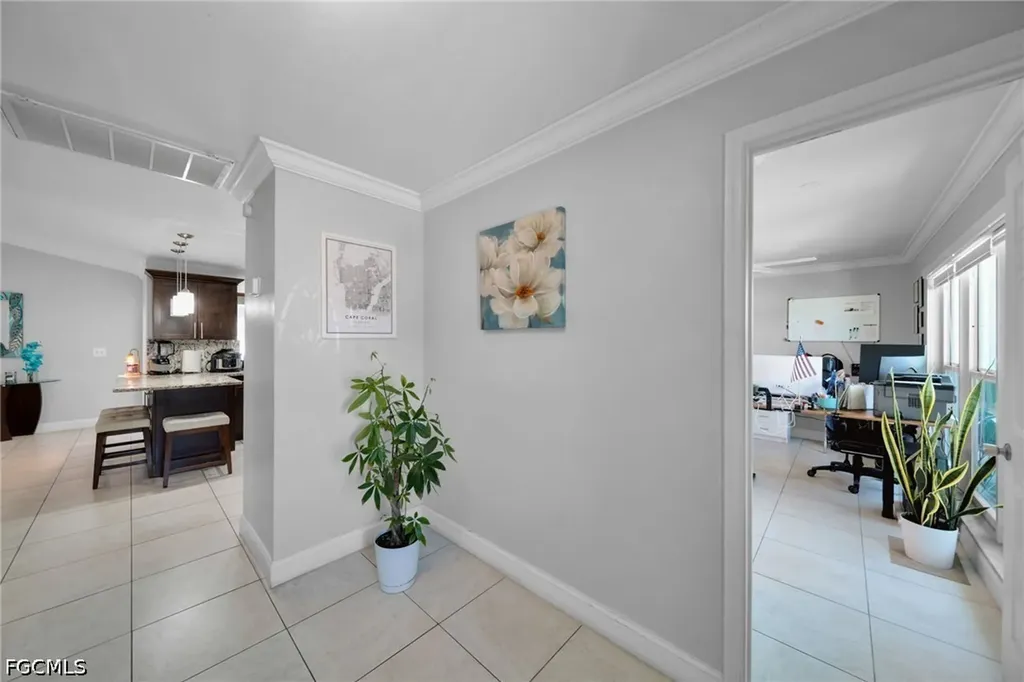 3221 SW 11th Place Cape Coral FL 33914