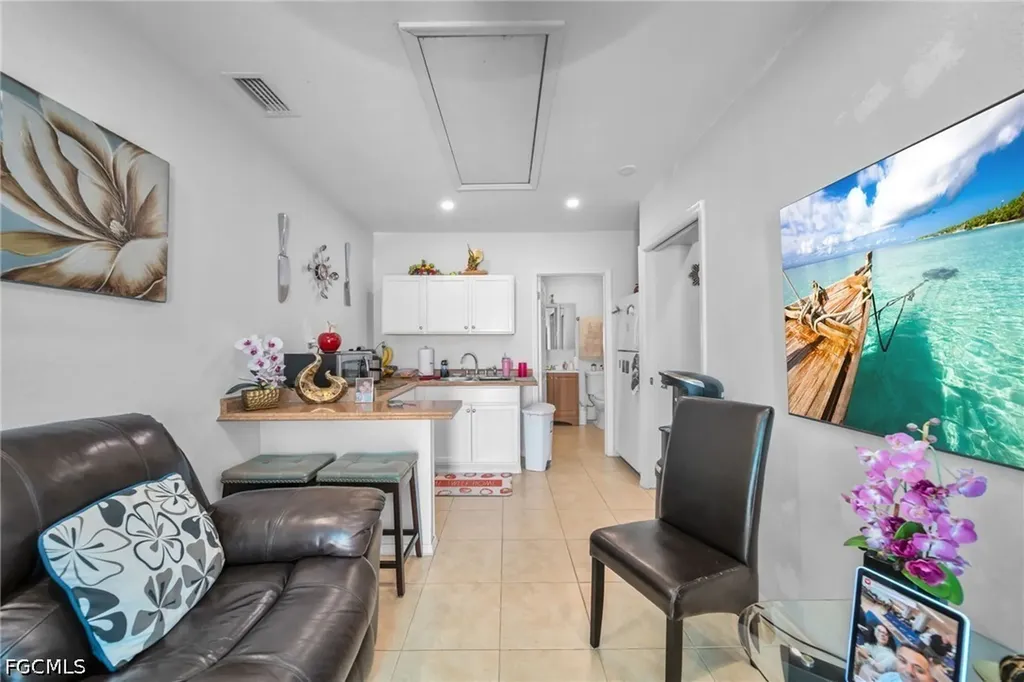 3221 SW 11th Place Cape Coral FL 33914