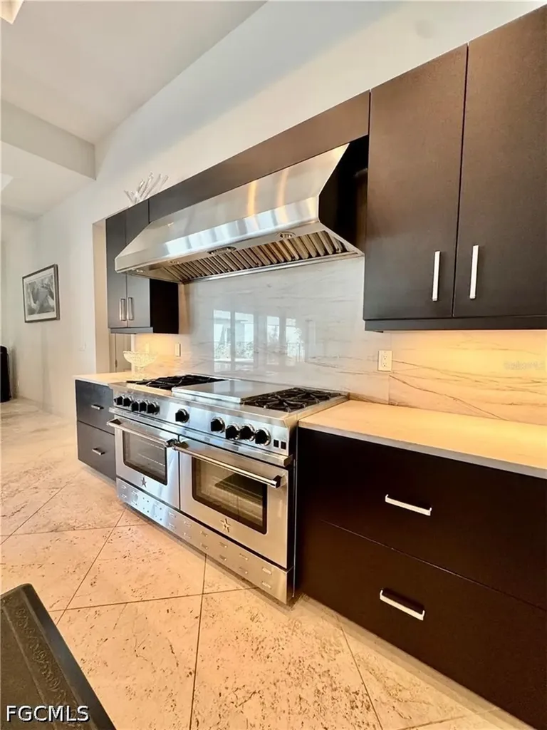 8533 S Lake Circle Fort Myers FL 33908