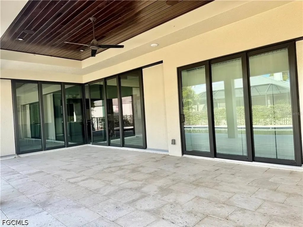 8533 S Lake Circle Fort Myers FL 33908