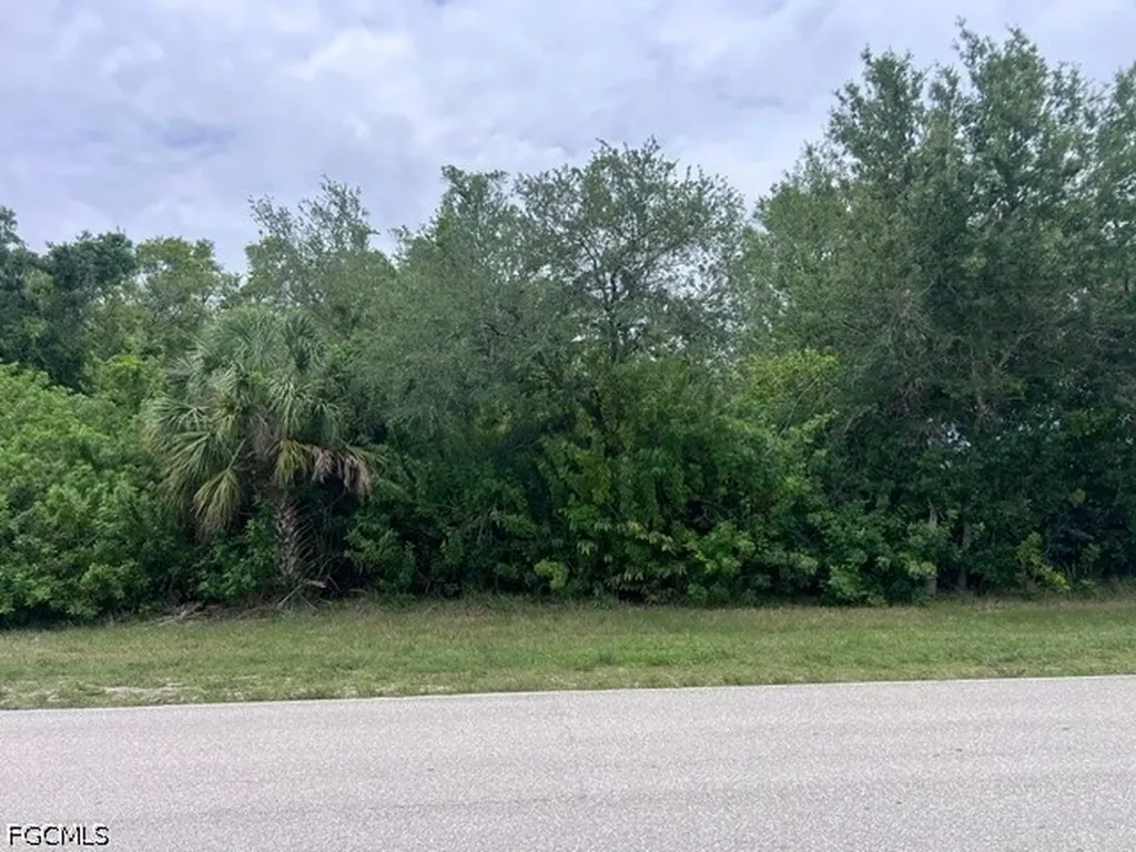 6046 Gillot Boulevard Port Charlotte FL 33981