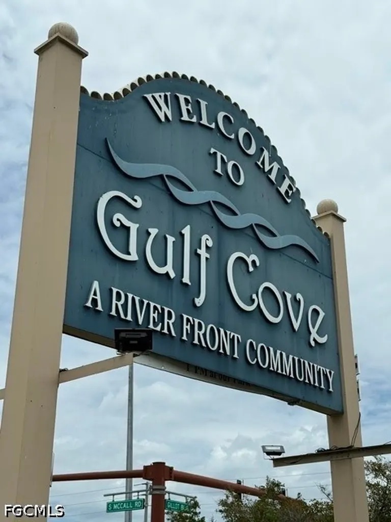 6046 Gillot Boulevard Port Charlotte FL 33981
