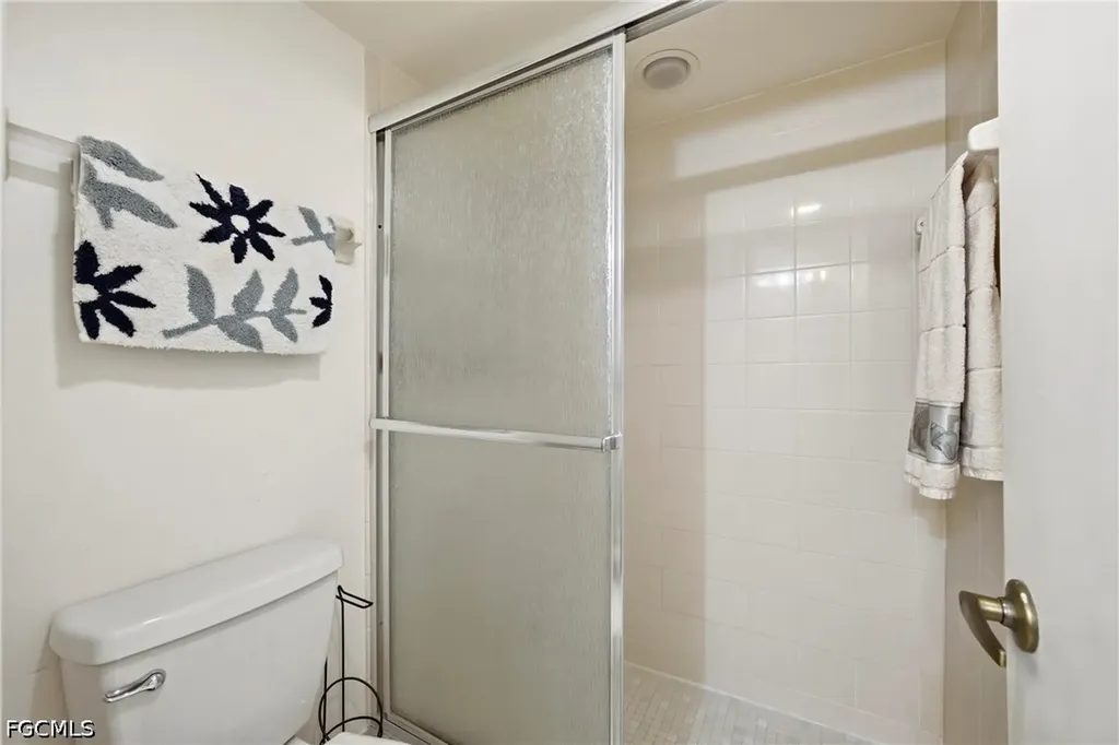 5830 Trailwinds Drive Fort Myers FL 33907