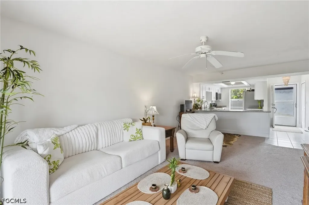 Fort Myers FL, 16211 Dublin Circle, Unit 104