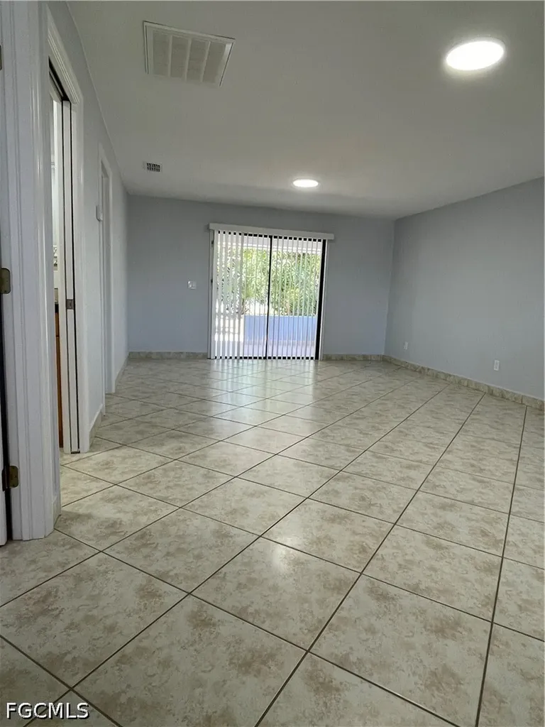 4132 SW 7th Place Cape Coral FL 33914