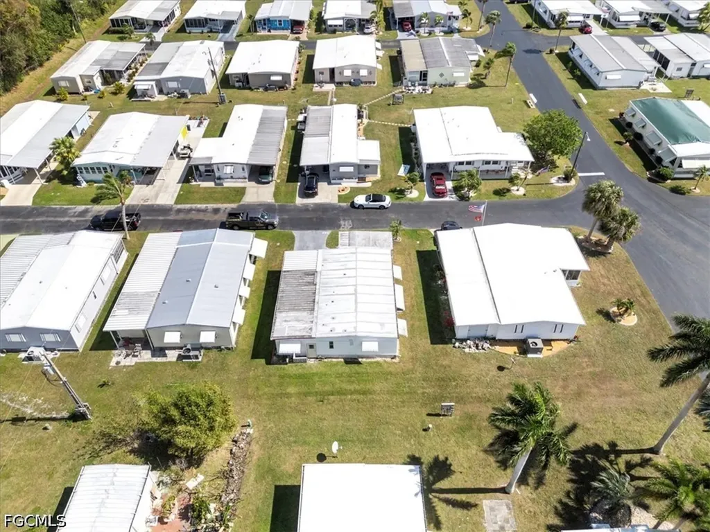 952 Days Lane North Fort Myers FL 33917