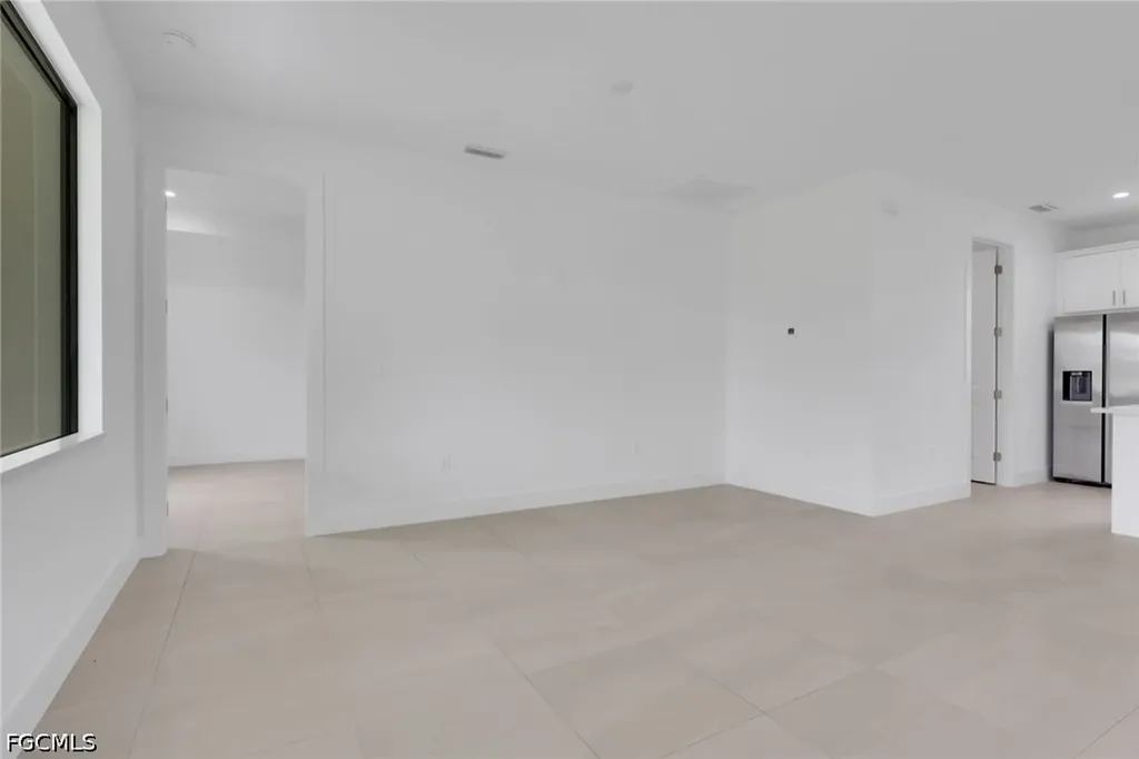 2204 NE 14th Place Cape Coral FL 33909