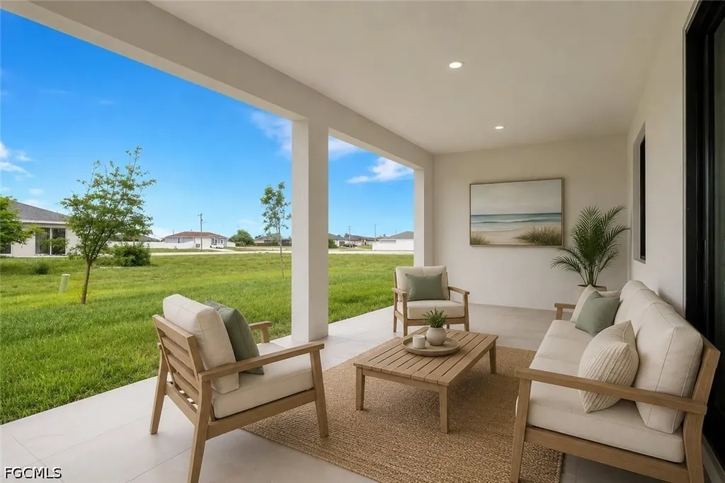 2204 NE 14th Place Cape Coral FL 33909