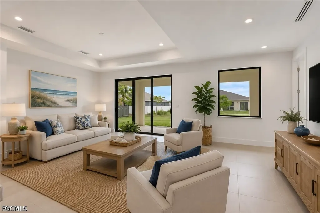 2204 NE 14th Place Cape Coral FL 33909