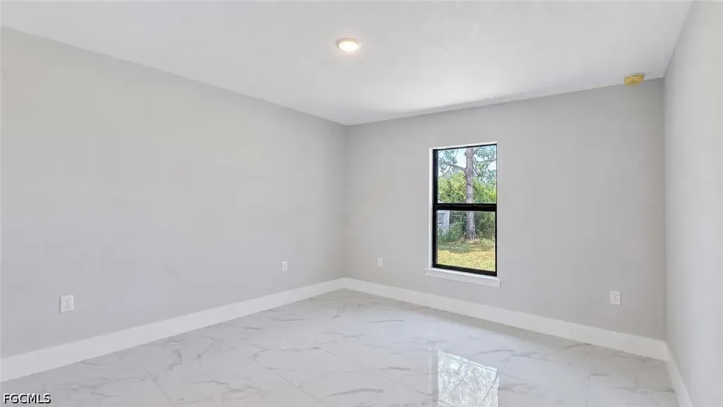 3205 12th Street SW Lehigh Acres FL 33976