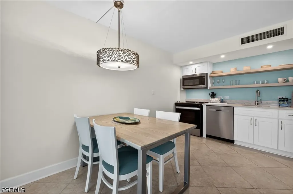 2255 W Gulf Drive Sanibel FL 33957