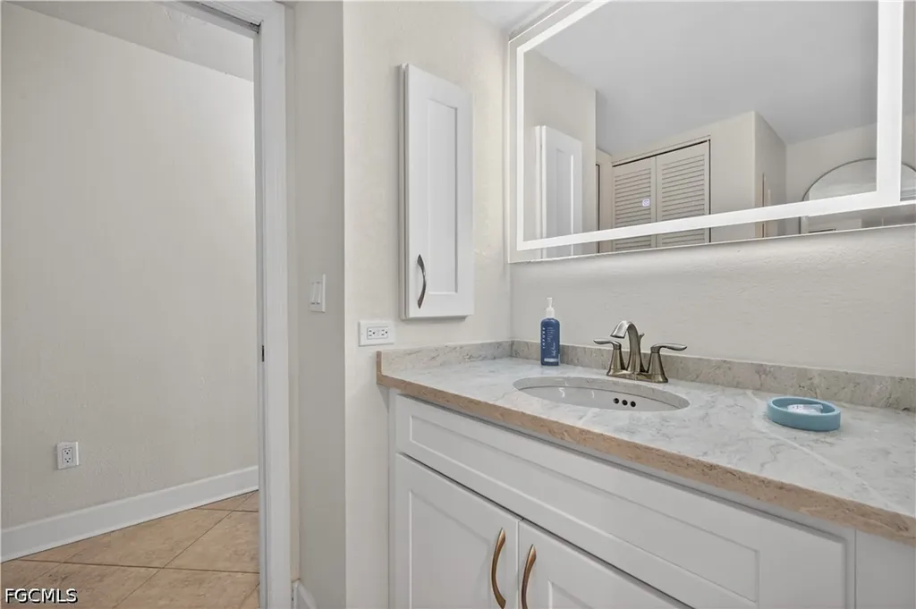 2255 W Gulf Drive Sanibel FL 33957