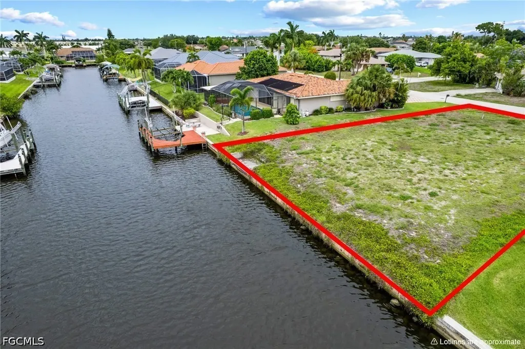 520 SW 43rd Terrace Cape Coral FL 33914